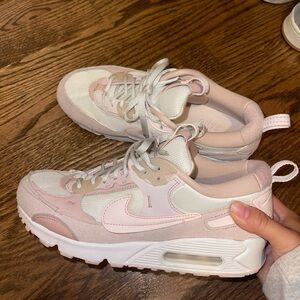 Size 8 Nike Women’s sneakers